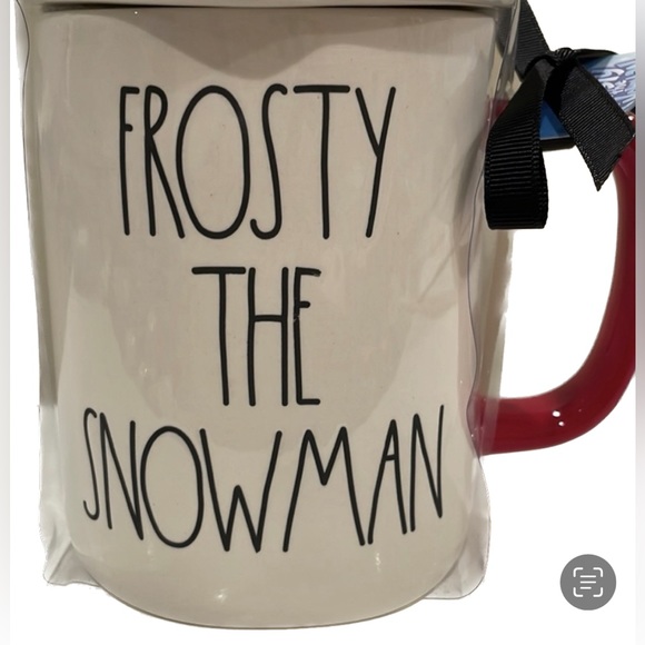 NWT ⛄️♥️ Rae Dunn Frosty the Snowman Lidded Christmas Mug - Picture 9 of 10